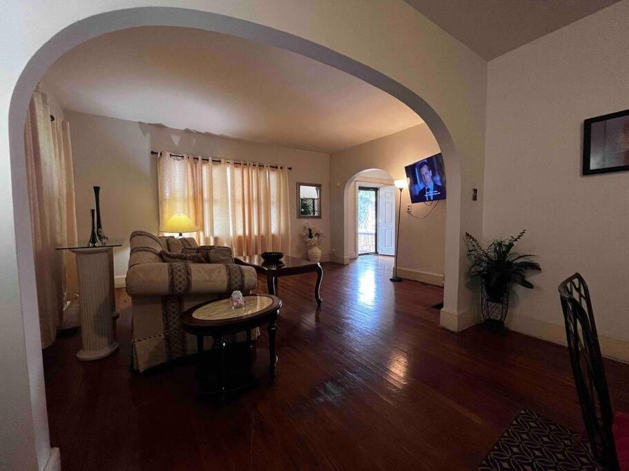 Comfortable 2-Bdrm Spacious Home With Wifi & Patio Indianápolis Exterior foto