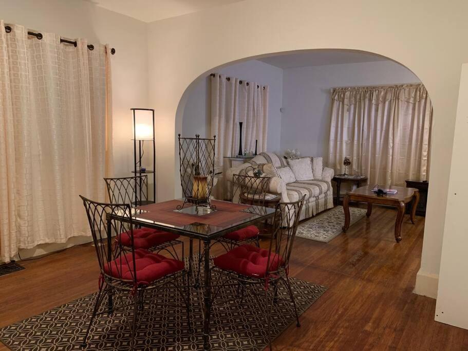 Comfortable 2-Bdrm Spacious Home With Wifi & Patio Indianápolis Exterior foto